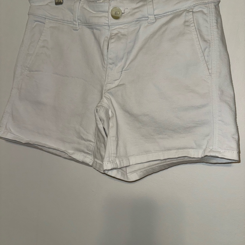 American Eagle Outfitters Women's Classic White Shorts